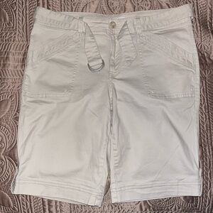 Gloria Vanderbilt Khaki Bermuda Belt Shorts